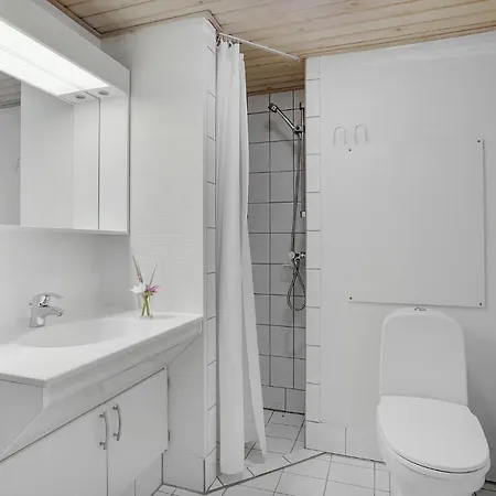 Lejl, 226 St, *